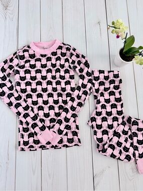 NWOT Hanna Andersson Pink Cat Print Pajama Set